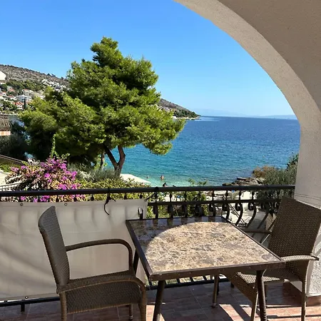 Aequum Maison d'hôtes Okrug Gornji