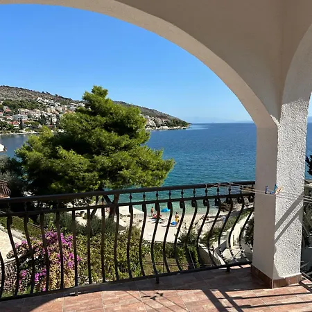 Aequum Maison d'hôtes Okrug Gornji